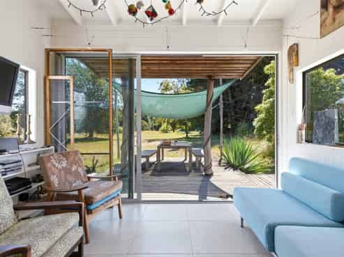 143 Jackett Island, Motueka