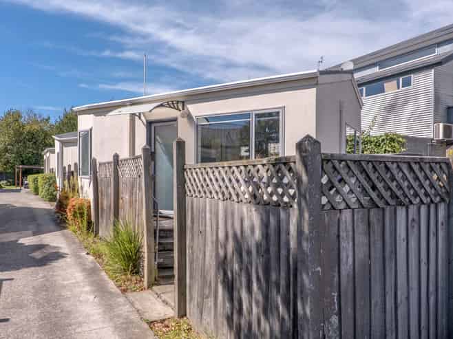 20 Sherborne Street, Saint Albans