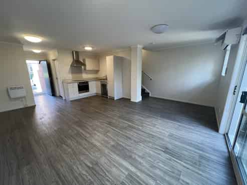 2 Chiefs Court, Hamilton East