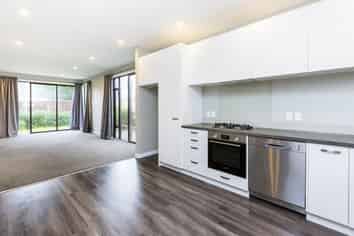 31 Ron Deal Way, Epuni