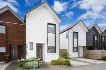 31 Ron Deal Way, Epuni