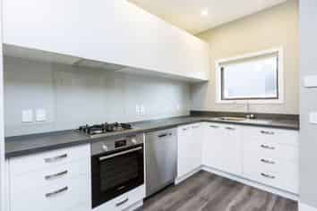 31 Ron Deal Way, Epuni