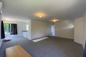 82 Athena Drive, Totara Vale