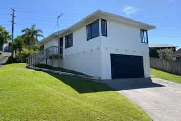 82 Athena Drive, Totara Vale