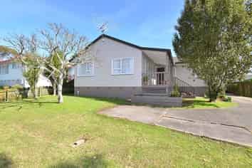 13 Caribbean Drive, Unsworth Heights