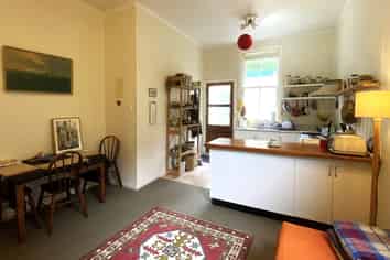 12a Freeling Street, Island Bay