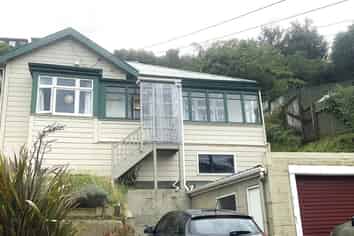 12a Freeling Street, Island Bay