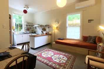 12a Freeling Street, Island Bay