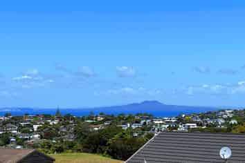 155 Glenvar Road, Long Bay