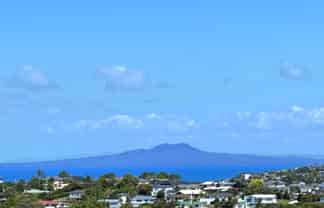 155 Glenvar Road, Long Bay