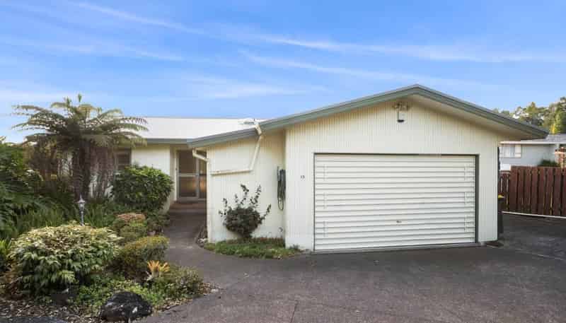 13 Island Bay Road, Beach Haven