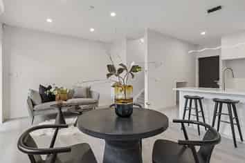 5/191 Rathgar Road, Henderson