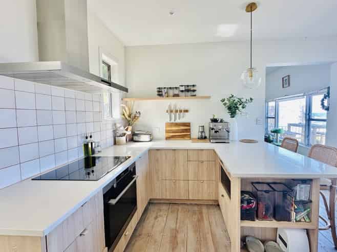 438 The Esplanade, Island Bay