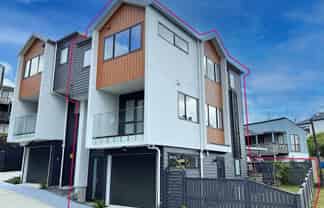 3/6 Woodhouse Place, West Harbour