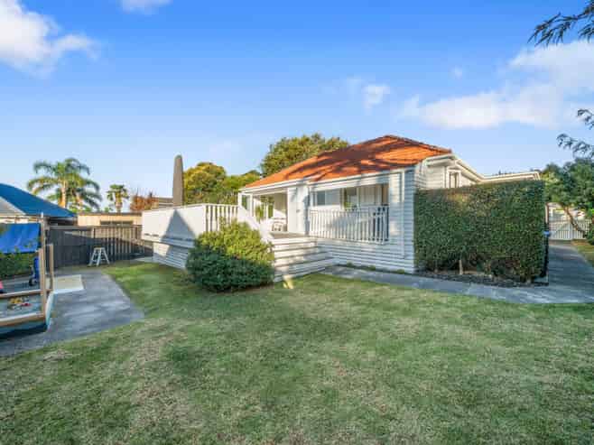 58 Wainui Avenue, Point Chevalier
