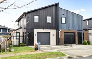 2/64 Cabourne Drive, Glenview