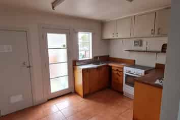 24 Mein Street, Newtown