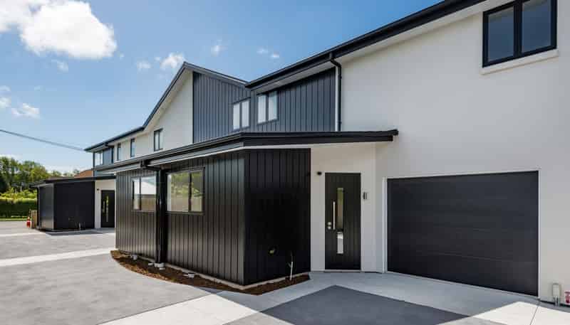 2/16 Grants Road, Papanui