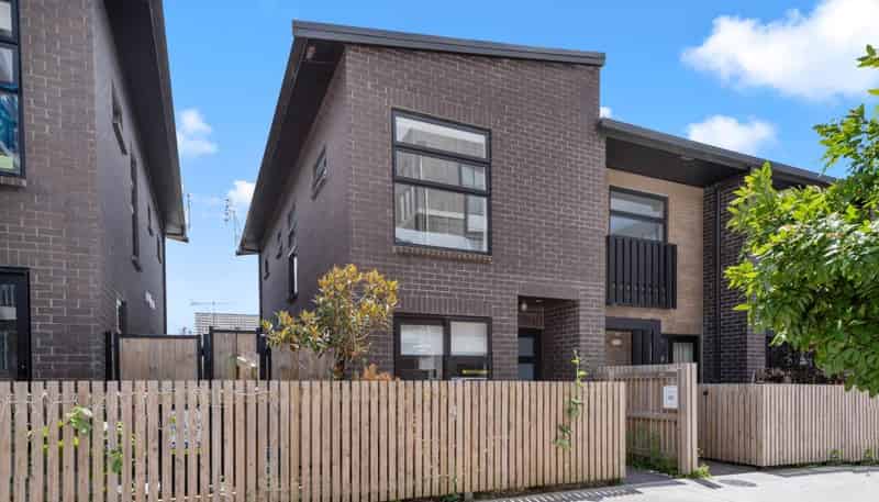 58 Rauemi Way, Te Atatu South