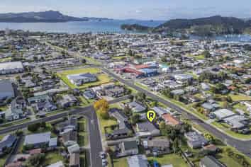 1a Nicholas Avenue, Whitianga