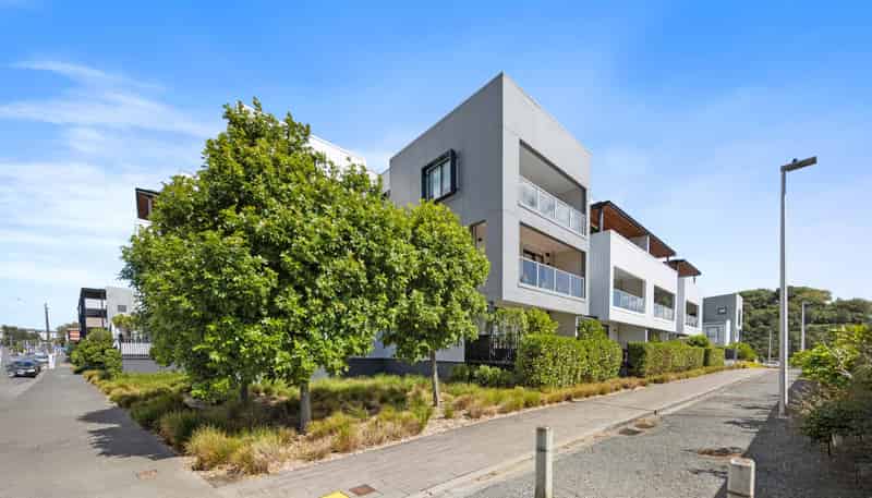 G04/987 Mount Eden Road, Three Kings