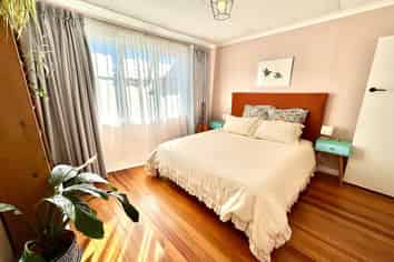 42 Delhi Crescent, Khandallah