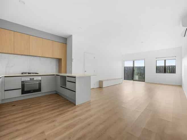 63 Whare Kauri Road, Takanini