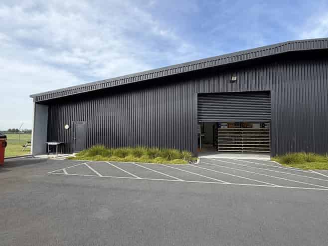 High quality Lease Opportunity at Hamilton Airport