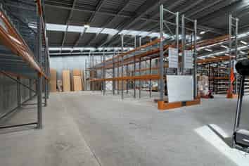 High quality Lease Opportunity at Hamilton Airport