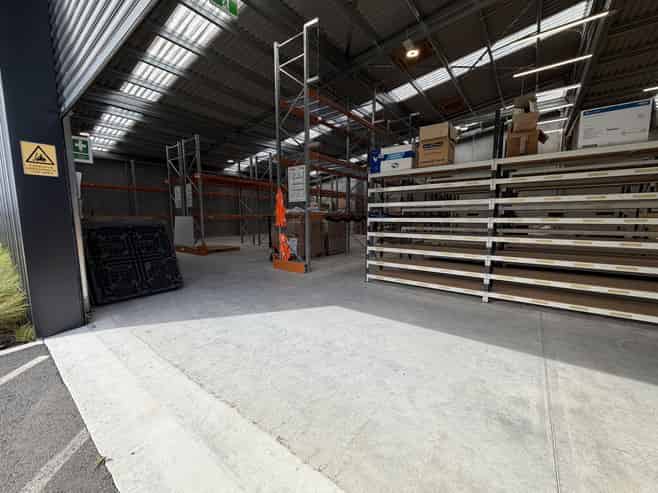 High quality Lease Opportunity at Hamilton Airport