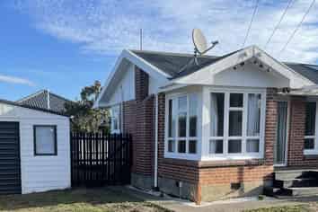 8 Robin Street, Burwood