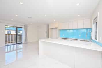 23 Tindall Crescent, Otara