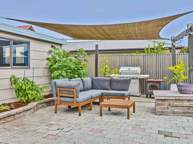 1104 Francis Hicks Avenue, Raureka