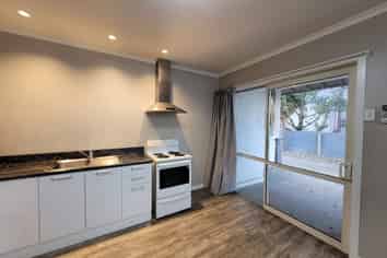 a/362 Dee Street, Avenal