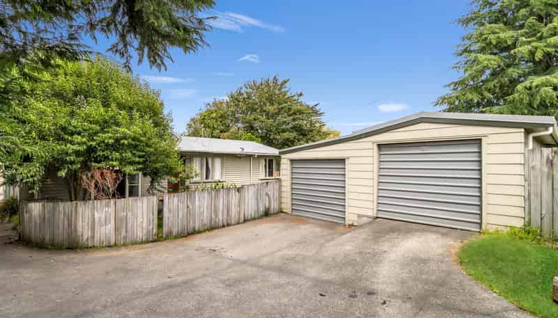 164 Clayton Road, Mangakakahi