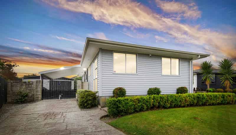 18 Omaha Grove, Totara Park