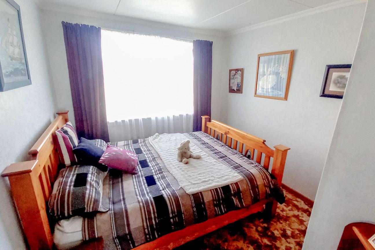 Farmlet With Tidy 4 Bedroom Sturdy Home – další