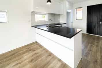 15D Parkinson Avenue, Mount Albert