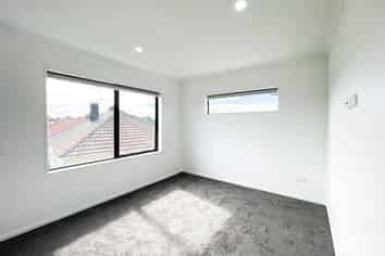 15D Parkinson Avenue, Mount Albert