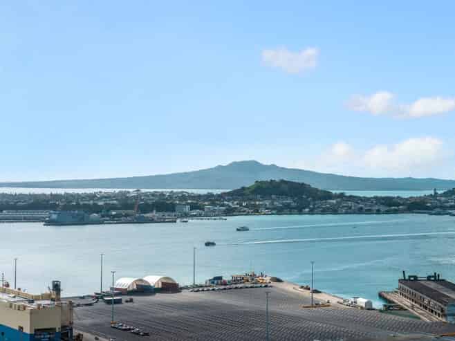 2801/10 Commerce Street, Auckland Central