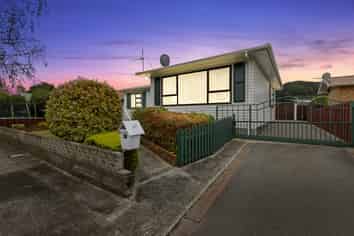 51 Bonnie Glen Crescent, Ebdentown