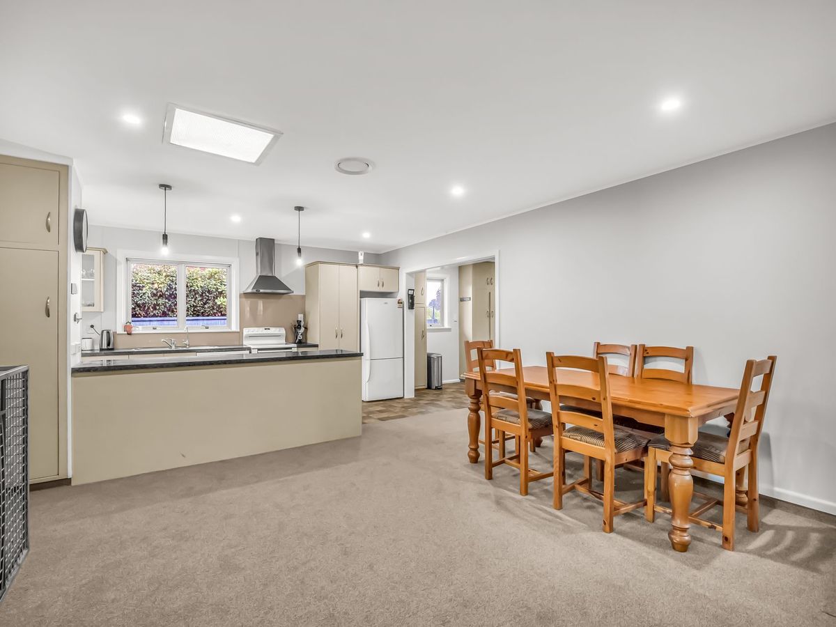 Flexible Family Living with 4th Bedroom Potential - Ansicht 5