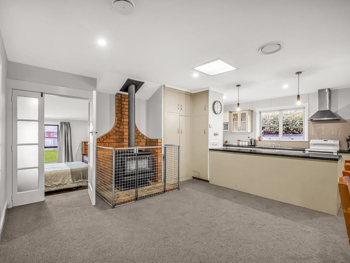 Flexible Family Living with 4th Bedroom Potential - Ansicht 6