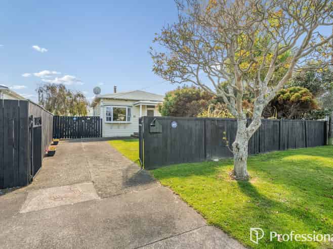 11 Elizabeth Street, Moera