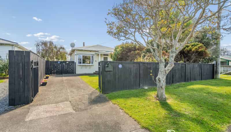 11 Elizabeth Street, Moera