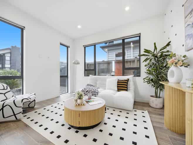 5 Thomas Rielly Avenue, Hobsonville