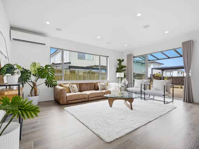 5 Thomas Rielly Avenue, Hobsonville