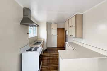 18  Hinemoa Street , Levin