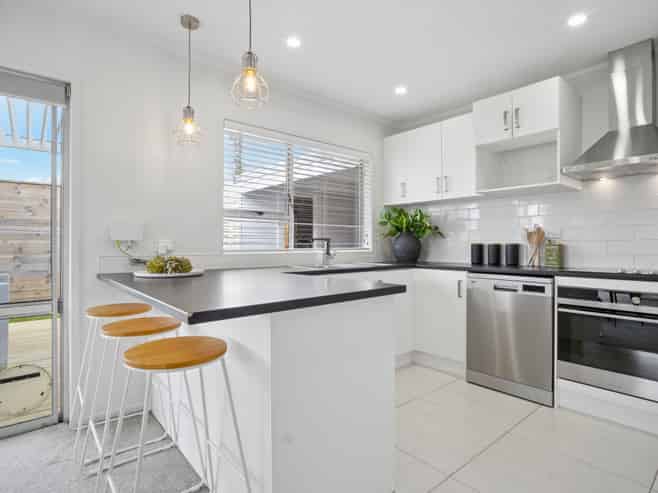 1a Phyllis Street, Mount Albert