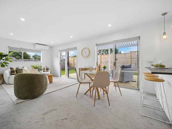 1a Phyllis Street, Mount Albert